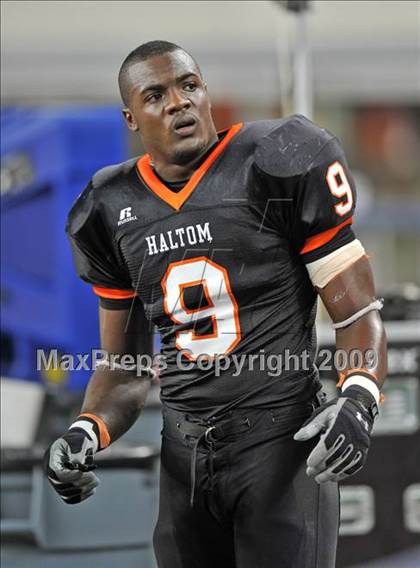 Thumbnail 3 in Haltom vs. Martin (Texas 5A D1 Region I Bi-District Playoffs) photogallery.