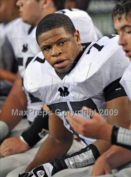 Thumbnail 1 in Haltom vs. Martin (Texas 5A D1 Region I Bi-District Playoffs) photogallery.