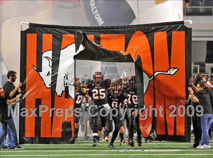 Thumbnail 3 in Haltom vs. Martin (Texas 5A D1 Region I Bi-District Playoffs) photogallery.