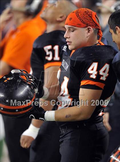 Thumbnail 1 in Haltom vs. Martin (Texas 5A D1 Region I Bi-District Playoffs) photogallery.