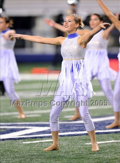 Thumbnail 3 in Haltom vs. Martin (Texas 5A D1 Region I Bi-District Playoffs) photogallery.