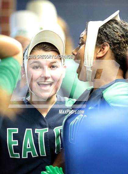 Thumbnail 2 in V.R. Eaton vs Keller (UIL 6A Regional Final Game 1) photogallery.