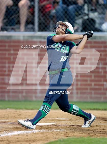 Thumbnail 3 in V.R. Eaton vs Keller (UIL 6A Regional Final Game 1) photogallery.
