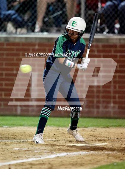 Thumbnail 2 in V.R. Eaton vs Keller (UIL 6A Regional Final Game 1) photogallery.