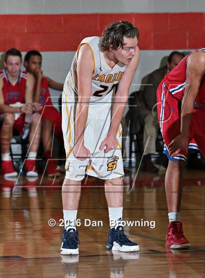 Thumbnail 2 in Seymour vs  Scott County  (King of the Smokies) photogallery.