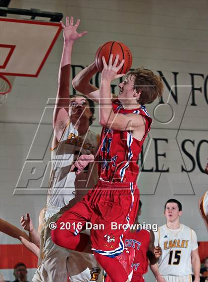 Thumbnail 2 in Seymour vs  Scott County  (King of the Smokies) photogallery.