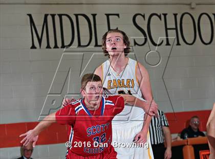 Thumbnail 1 in Seymour vs  Scott County  (King of the Smokies) photogallery.