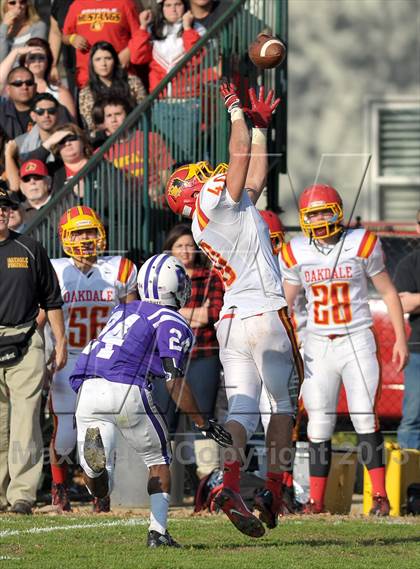 Thumbnail 2 in Oakdale @ Sacramento (CIF SJS D3 Playoffs) photogallery.