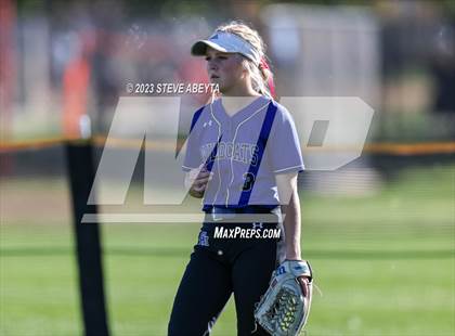 Thumbnail 1 in Columbine vs. Fruita Monument (CHSAA 5A First Round) photogallery.