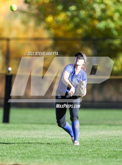 Thumbnail 3 in Columbine vs. Fruita Monument (CHSAA 5A First Round) photogallery.