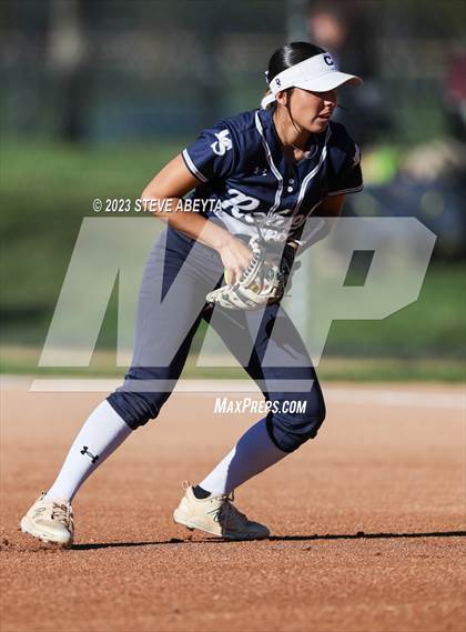 Thumbnail 2 in Columbine vs. Fruita Monument (CHSAA 5A First Round) photogallery.