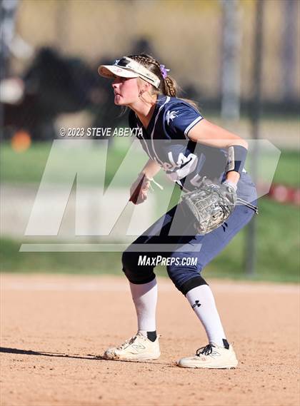Thumbnail 3 in Columbine vs. Fruita Monument (CHSAA 5A First Round) photogallery.