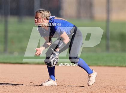 Thumbnail 2 in Columbine vs. Fruita Monument (CHSAA 5A First Round) photogallery.