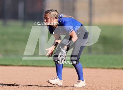 Thumbnail 1 in Columbine vs. Fruita Monument (CHSAA 5A First Round) photogallery.