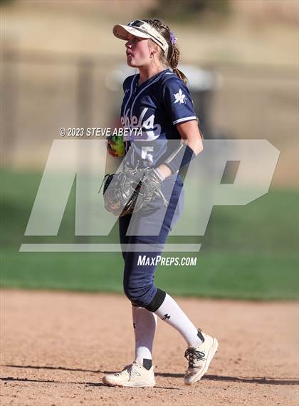Thumbnail 2 in Columbine vs. Fruita Monument (CHSAA 5A First Round) photogallery.