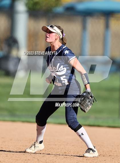 Thumbnail 2 in Columbine vs. Fruita Monument (CHSAA 5A First Round) photogallery.