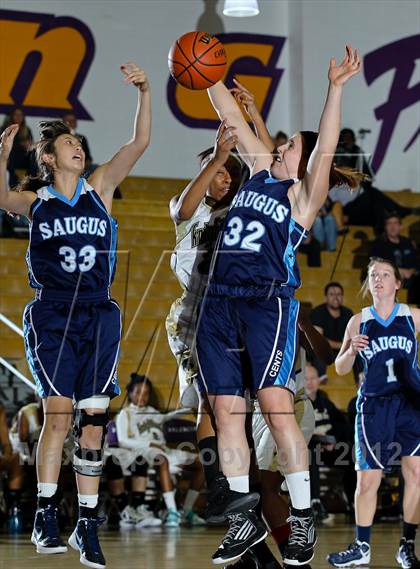 Thumbnail 3 in Knight vs. Saugus photogallery.