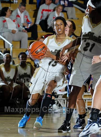 Thumbnail 3 in Knight vs. Saugus photogallery.
