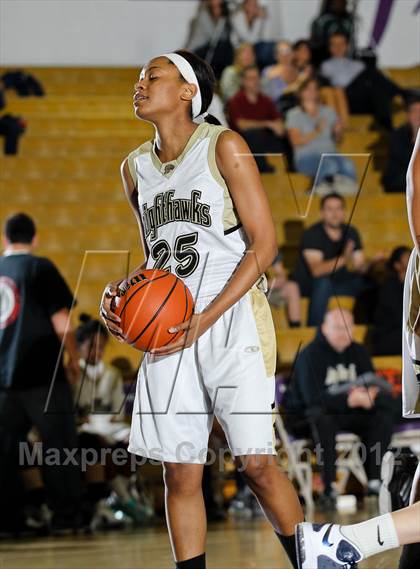 Thumbnail 3 in Knight vs. Saugus photogallery.