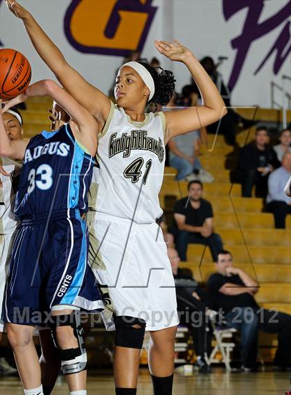 Thumbnail 2 in Knight vs. Saugus photogallery.