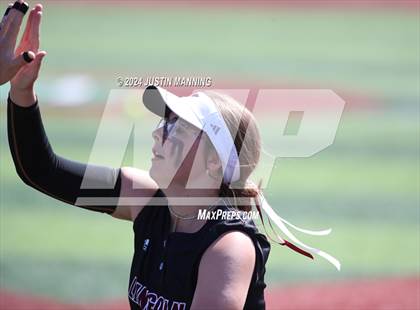 Thumbnail 1 in DeWitt vs. Lincoln (AAA 3A Semifinal) photogallery.