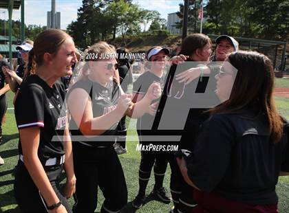 Thumbnail 2 in DeWitt vs. Lincoln (AAA 3A Semifinal) photogallery.
