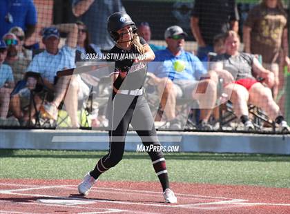 Thumbnail 1 in DeWitt vs. Lincoln (AAA 3A Semifinal) photogallery.