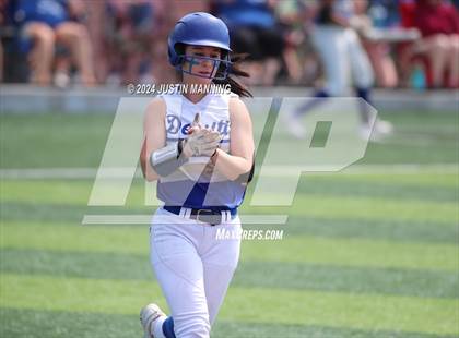 Thumbnail 3 in DeWitt vs. Lincoln (AAA 3A Semifinal) photogallery.