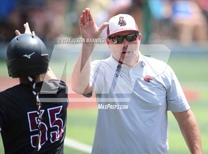 Thumbnail 3 in DeWitt vs. Lincoln (AAA 3A Semifinal) photogallery.