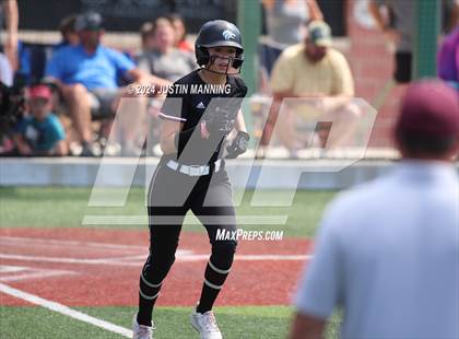 Thumbnail 3 in DeWitt vs. Lincoln (AAA 3A Semifinal) photogallery.