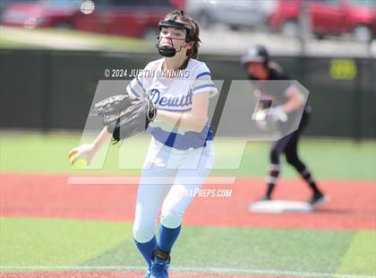 Thumbnail 3 in DeWitt vs. Lincoln (AAA 3A Semifinal) photogallery.