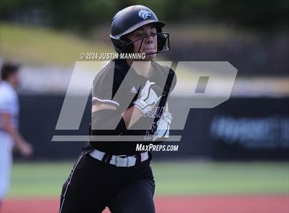 Thumbnail 2 in DeWitt vs. Lincoln (AAA 3A Semifinal) photogallery.