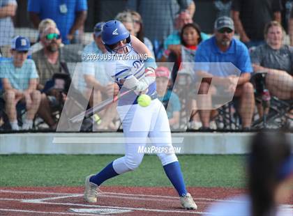 Thumbnail 1 in DeWitt vs. Lincoln (AAA 3A Semifinal) photogallery.