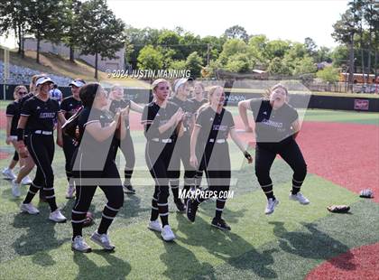 Thumbnail 1 in DeWitt vs. Lincoln (AAA 3A Semifinal) photogallery.
