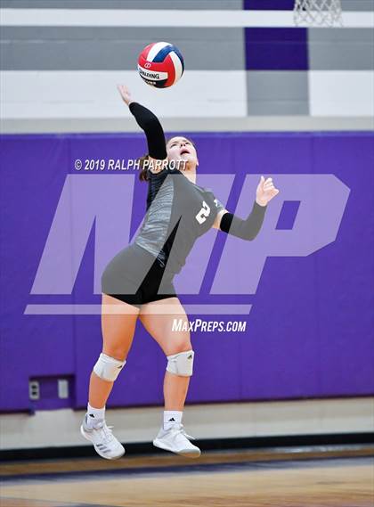 Thumbnail 3 in Pearland vs. Ridge Point photogallery.