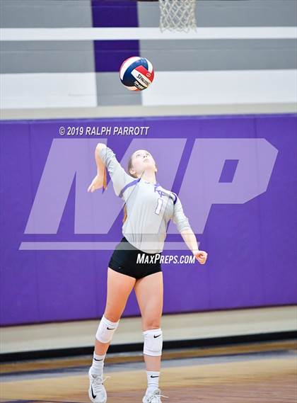 Thumbnail 1 in Pearland vs. Ridge Point photogallery.