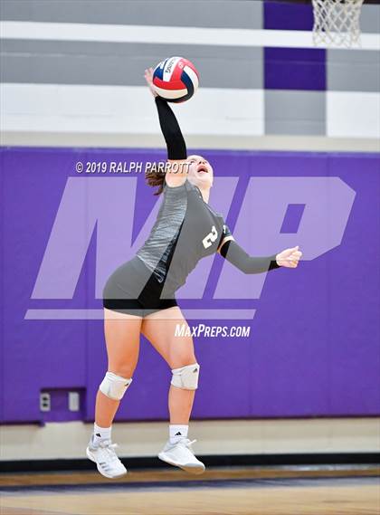 Thumbnail 1 in Pearland vs. Ridge Point photogallery.