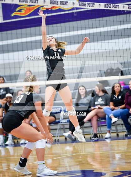 Thumbnail 3 in Pearland vs. Ridge Point photogallery.