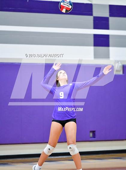 Thumbnail 1 in Pearland vs. Ridge Point photogallery.