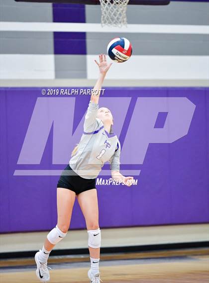 Thumbnail 2 in Pearland vs. Ridge Point photogallery.