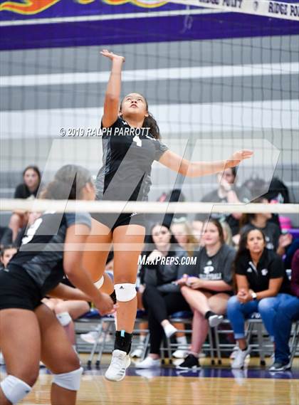 Thumbnail 2 in Pearland vs. Ridge Point photogallery.