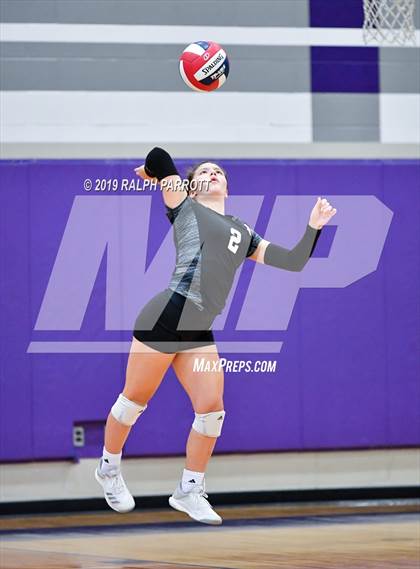 Thumbnail 3 in Pearland vs. Ridge Point photogallery.