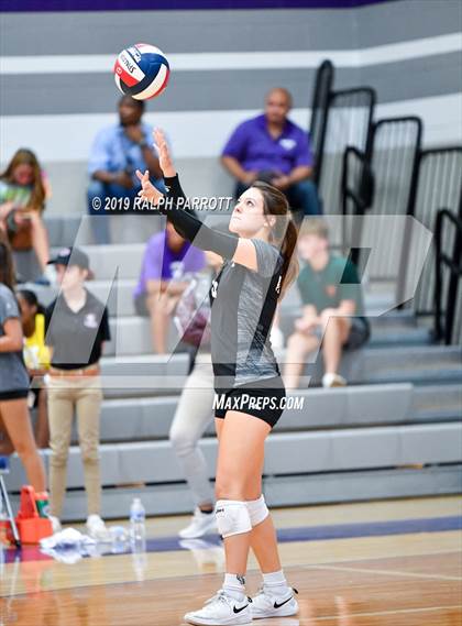 Thumbnail 2 in Pearland vs. Ridge Point photogallery.