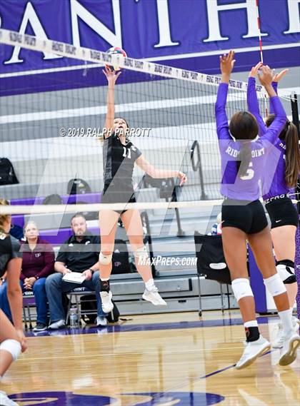 Thumbnail 1 in Pearland vs. Ridge Point photogallery.