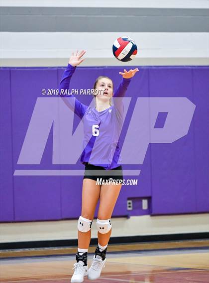 Thumbnail 2 in Pearland vs. Ridge Point photogallery.