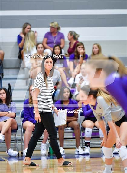 Thumbnail 1 in Pearland vs. Ridge Point photogallery.