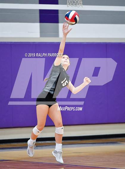 Thumbnail 3 in Pearland vs. Ridge Point photogallery.