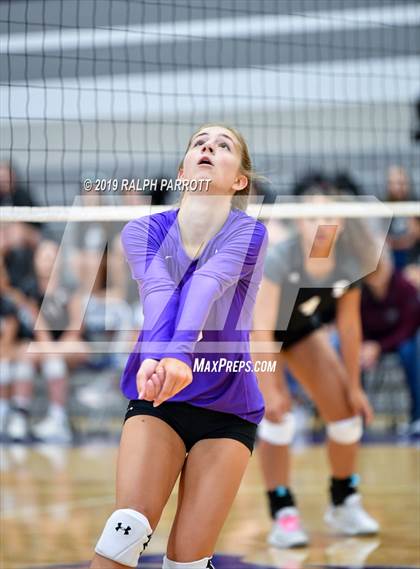 Thumbnail 1 in Pearland vs. Ridge Point photogallery.