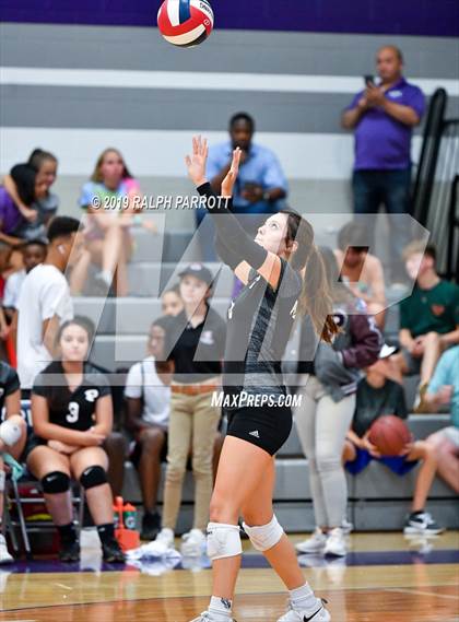 Thumbnail 3 in Pearland vs. Ridge Point photogallery.