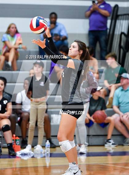 Thumbnail 3 in Pearland vs. Ridge Point photogallery.